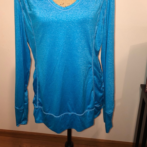 🧿 Bright Turquoise Athletic Top 🧿 - Picture 7 of 7